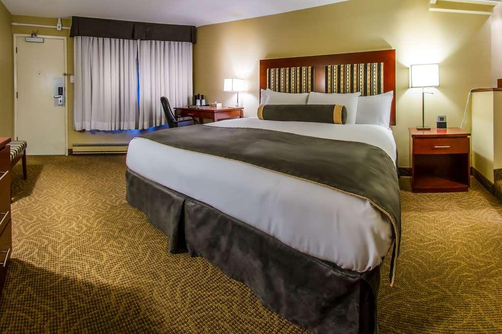 Hotel Penticton, Independent
