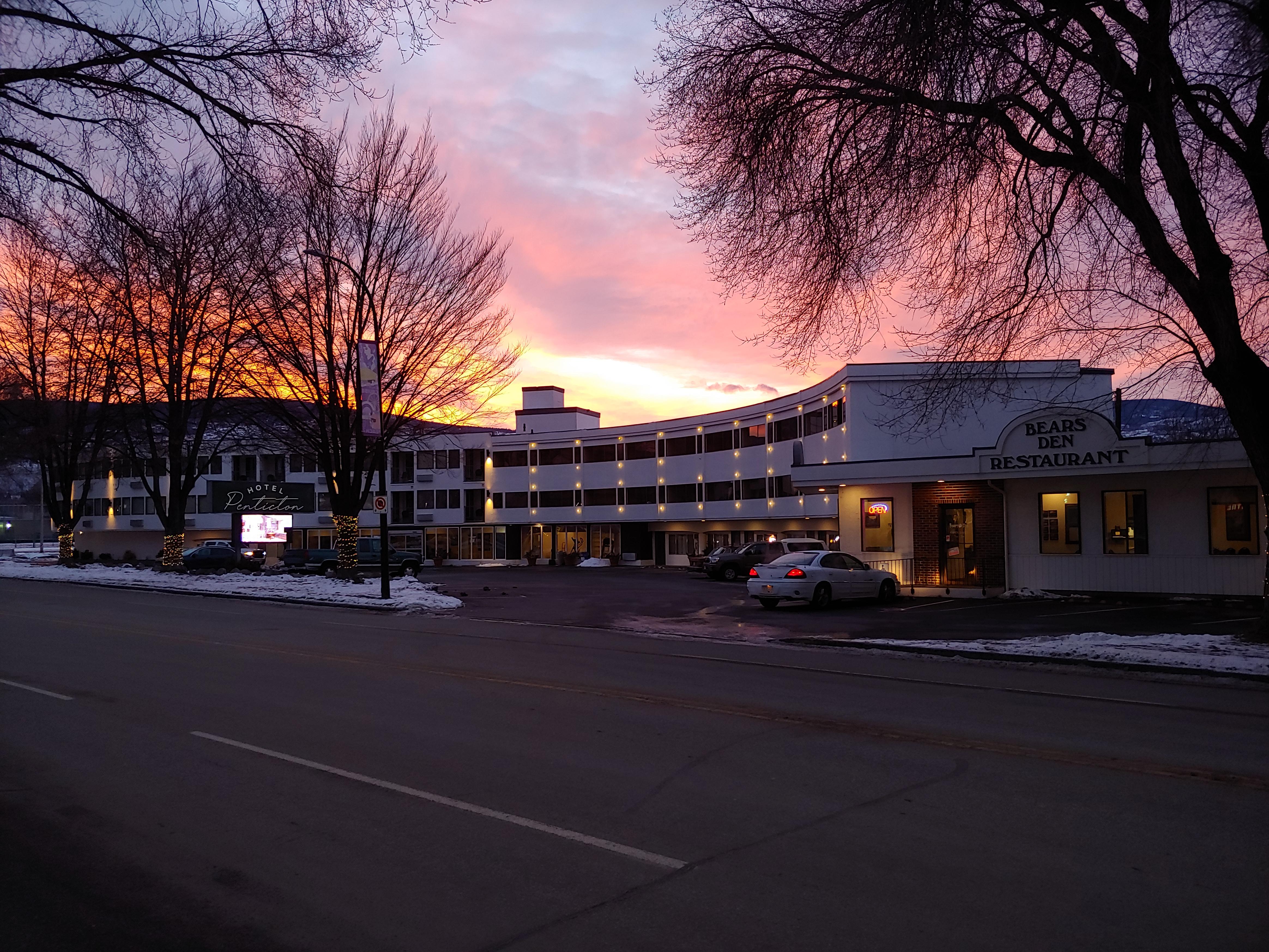 Hotel Penticton, Independent 3*