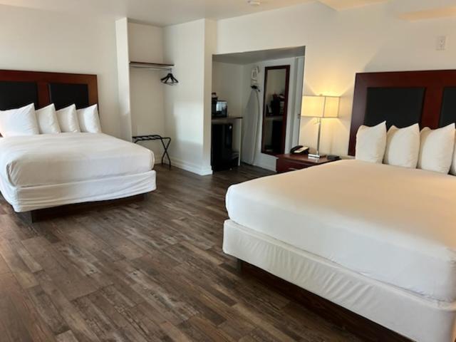 Penticton, Independent 3*